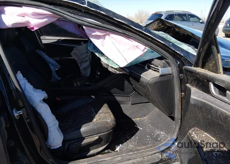 2022 Kia K5 Gt-Line z USA, uszkodzony, nr VIN 5XXG64J21NG154727